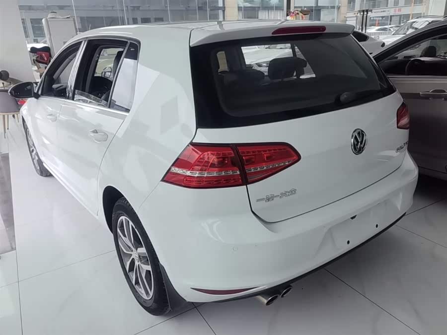 Volkswagen Golf 2016