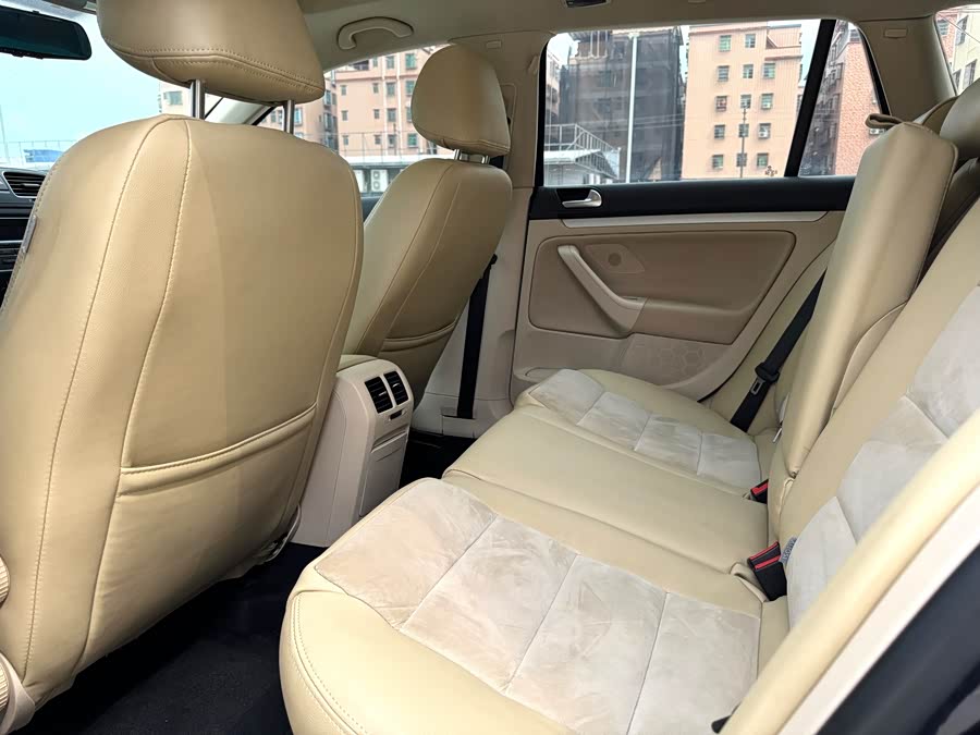 Volkswagen Golf 2011
