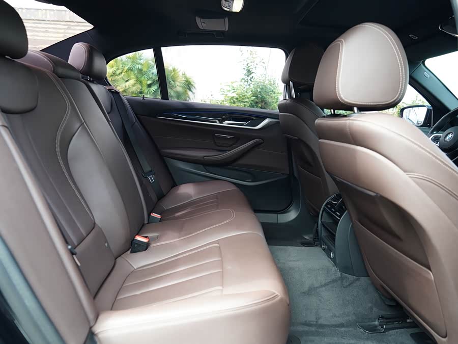 BMW 5 Series 2019