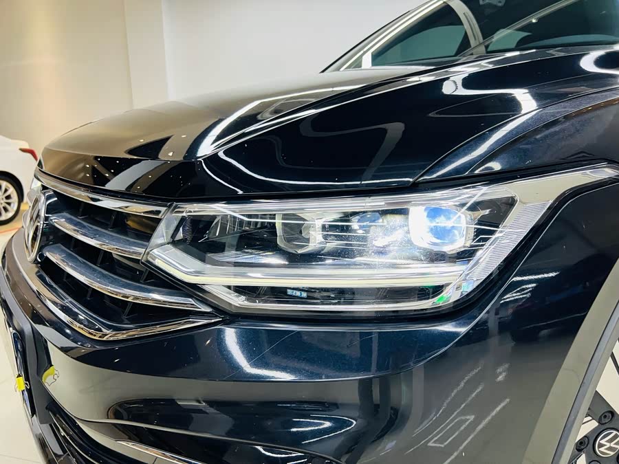 Volkswagen Tiguan L 2023