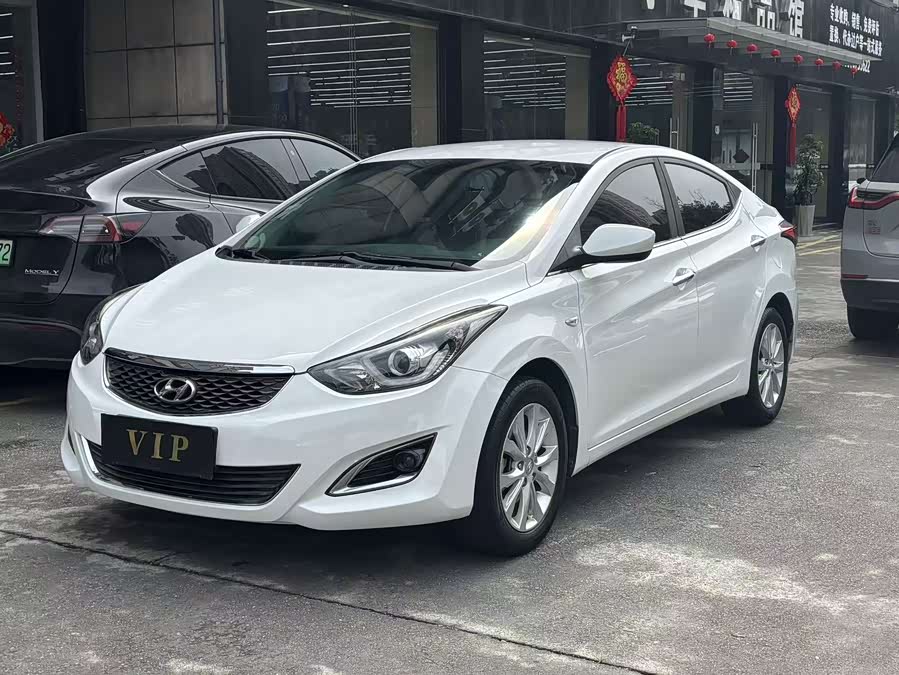 Hyundai Elantra 2016