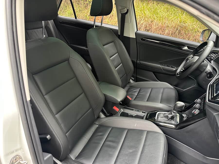 Volkswagen T-Roc 2019 — фото 23