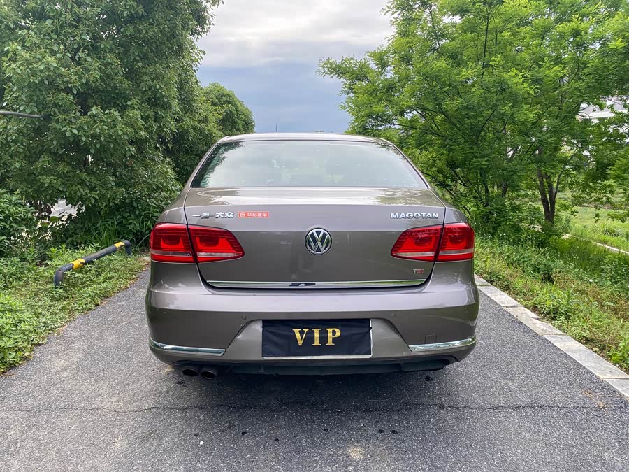 Volkswagen Magotan 2016