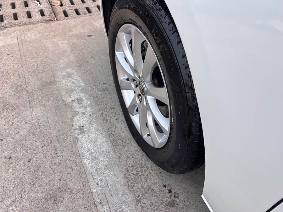 Buick Excelle 2014