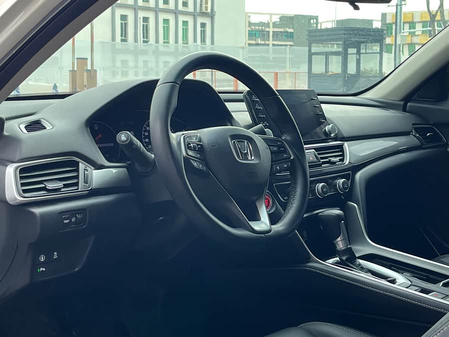 Honda Inspire 2019 — фото 10