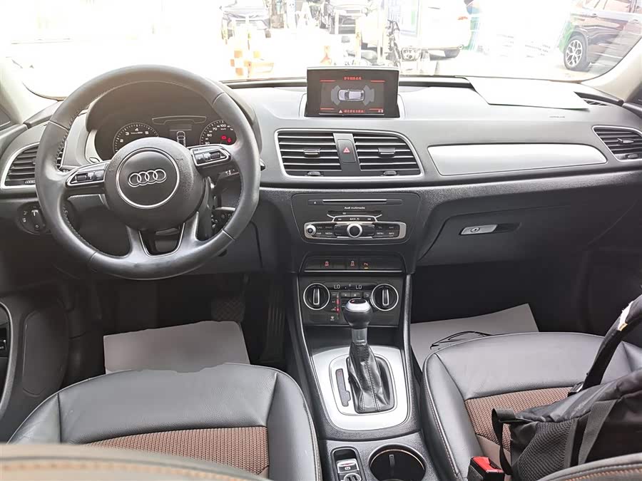 Audi Q3 2018 — фото 10