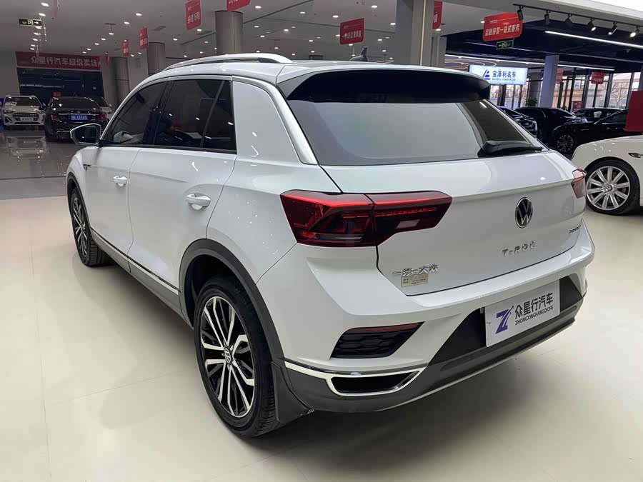 Volkswagen T-Roc 2021 — фото 13