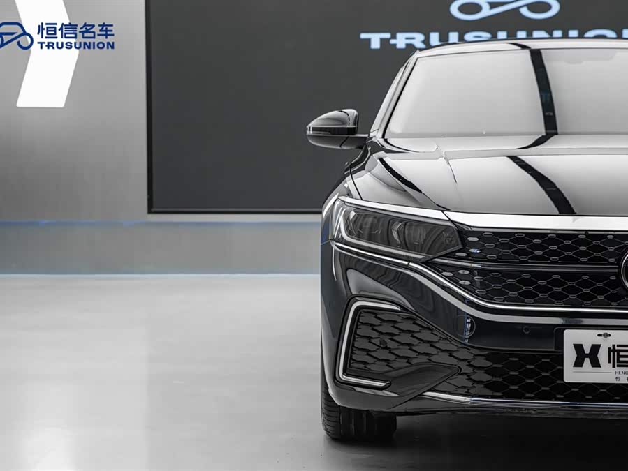 Volkswagen Passat 2024