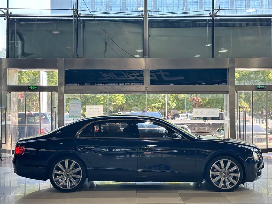 Bentley Flying Spur 2017