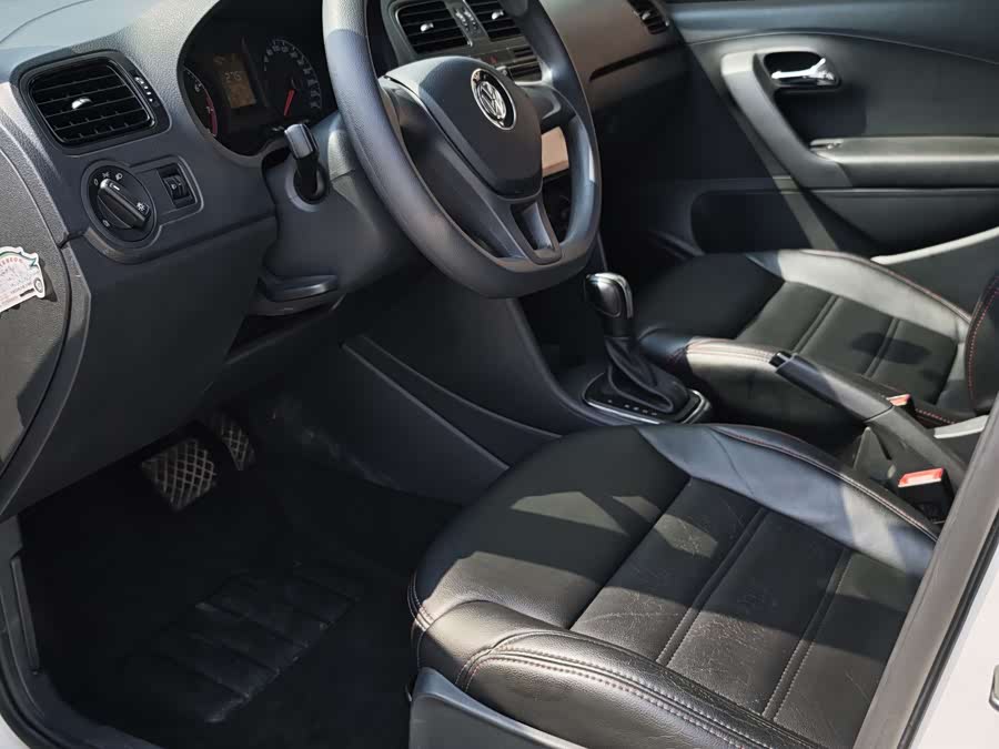 Volkswagen Polo 2016