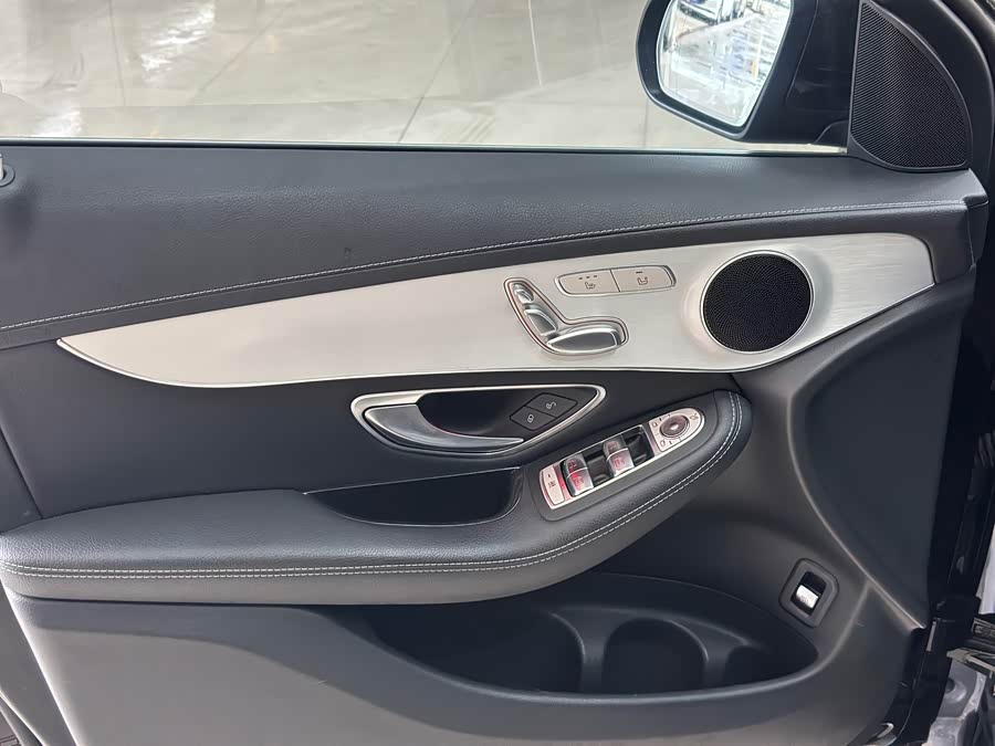 Mercedes-Benz GLC 2021