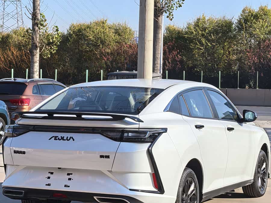 Dongfeng Yixuan 2024