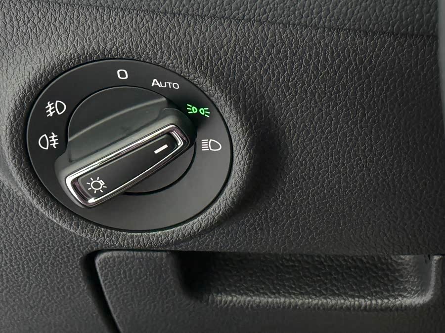 Skoda Speedy 2023 — фото 17