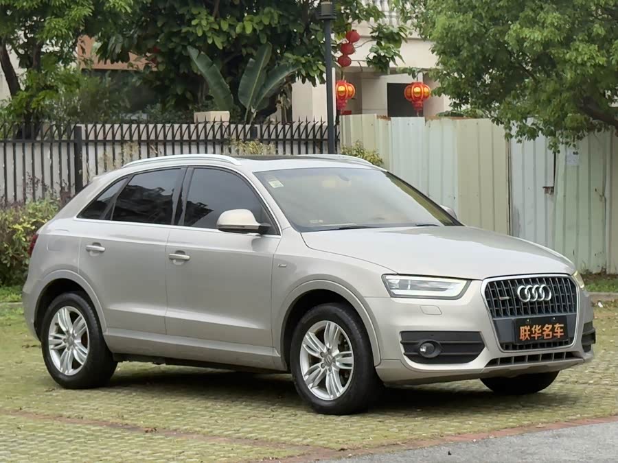 Audi Q3 2015