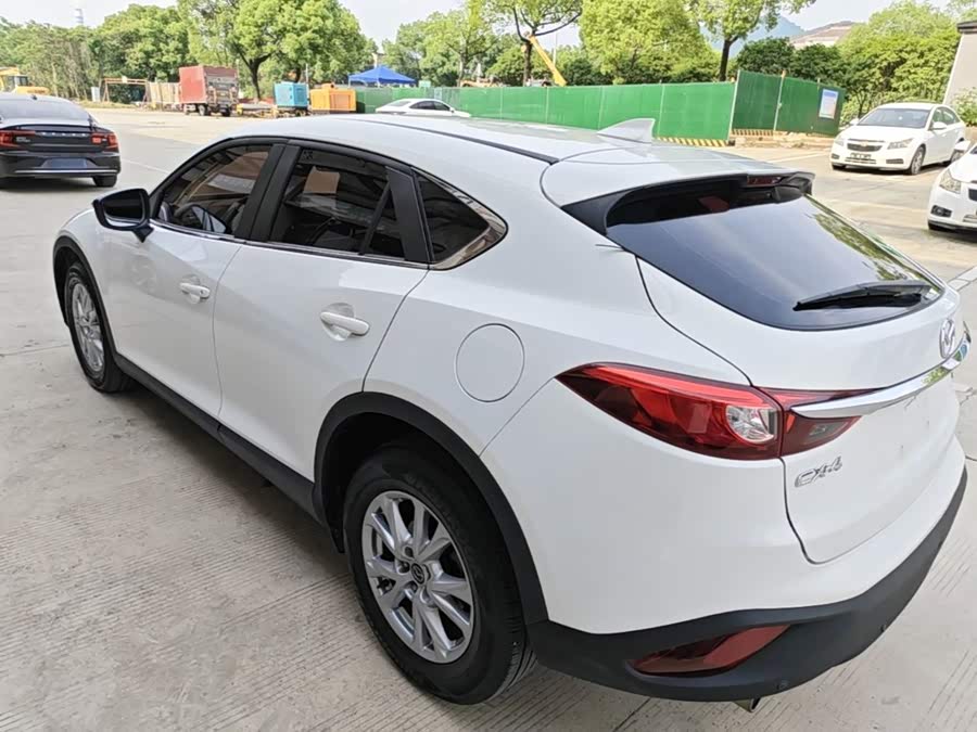 Mazda CX-4 2016