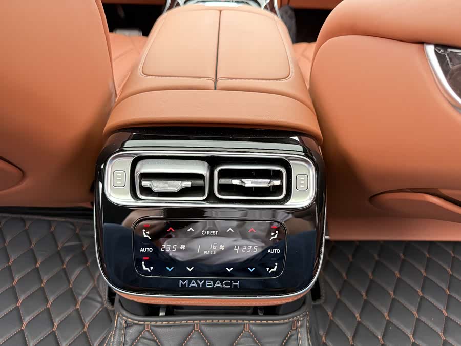 Mercedes-Benz Maybach S-Class 2021 — фото 13
