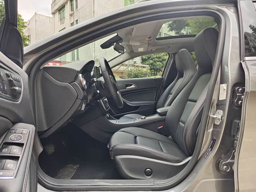 Mercedes-Benz GLA 2016