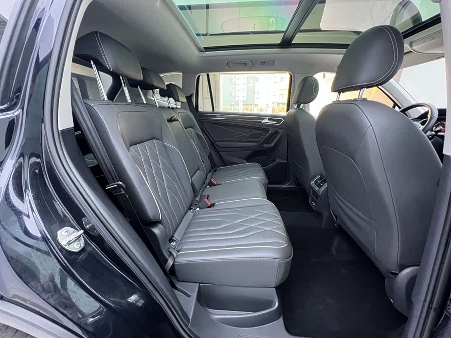 Volkswagen Tiguan L 2023