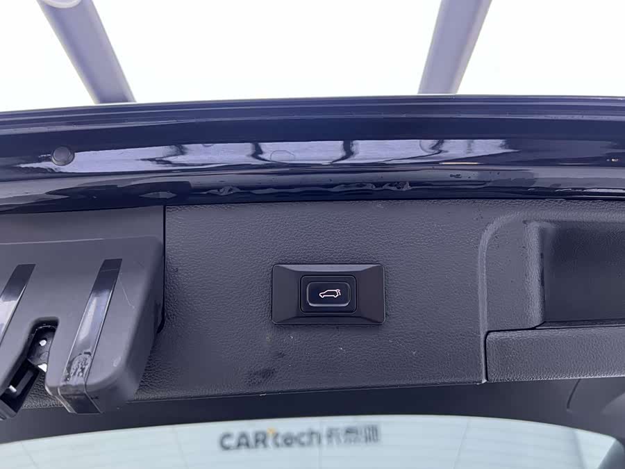 Volkswagen Tiguan L 2023 — фото 17