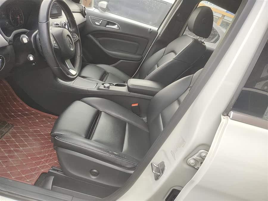 Mercedes-Benz B-Class 2019 — фото 15