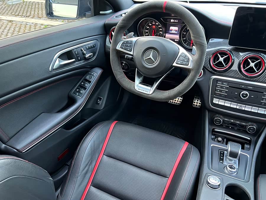 Mercedes-Benz Mercedes CLA AMG 2017 — фото 13
