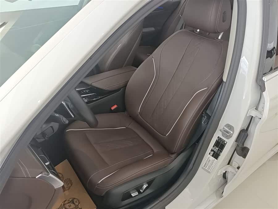 BMW 5 Series 2023