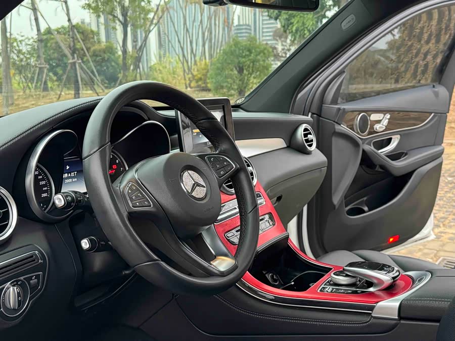 Mercedes-Benz GLC 2017 — фото 12