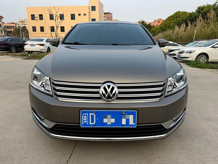 Volkswagen Magotan 2012