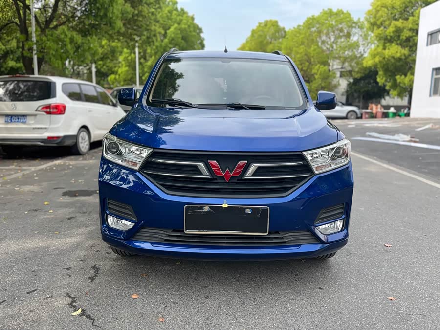 Wuling Hongguang 2018