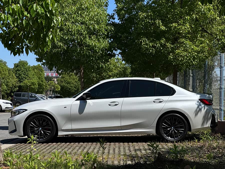 BMW 3 Series 2024
