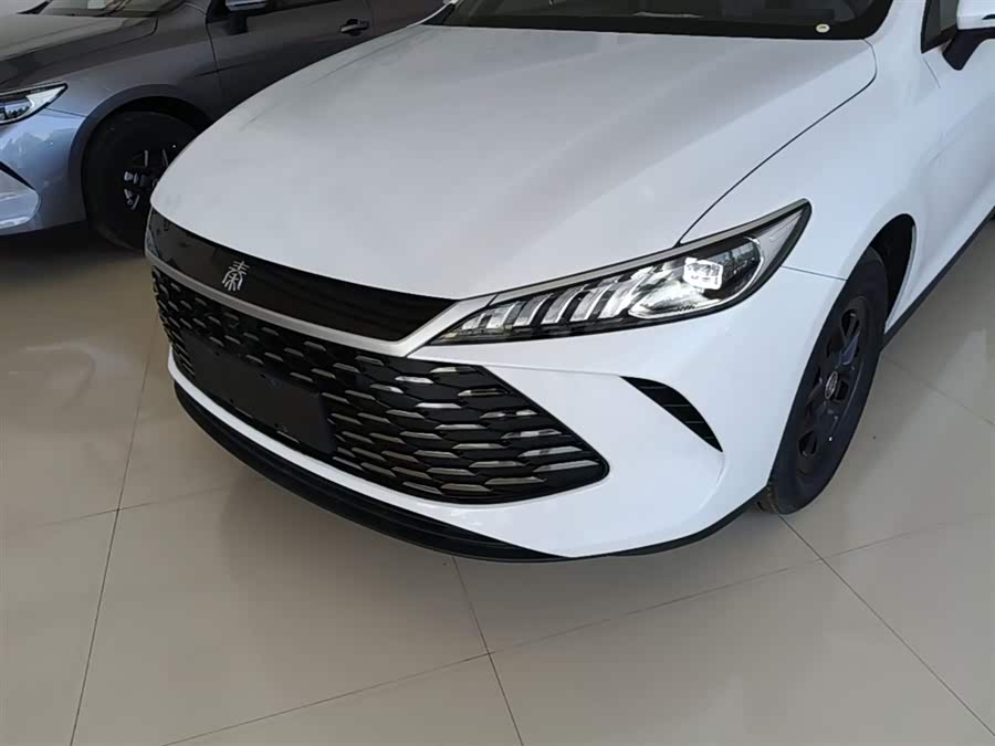 BYD Qin PLUS 2025 — фото 24