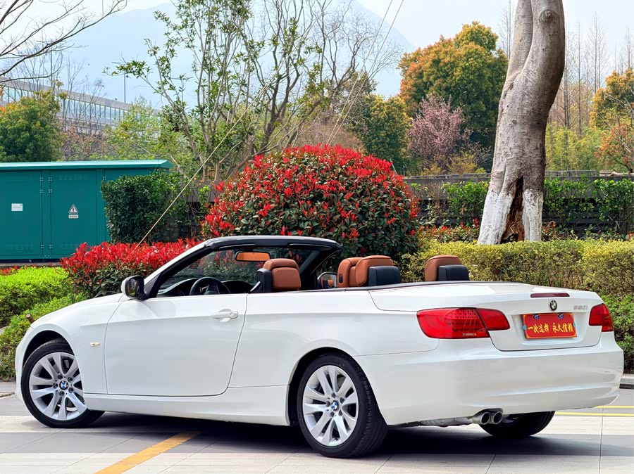 BMW 3 Series 2011 — фото 18