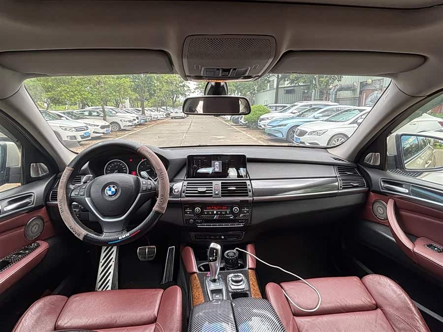 BMW X6 2011