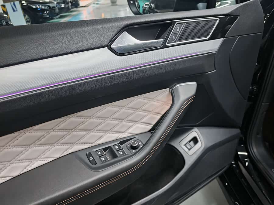 Volkswagen Magotan 2025