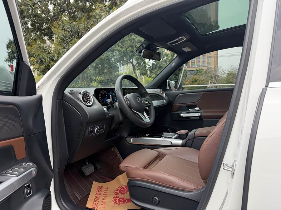 Mercedes-Benz GLB 2021