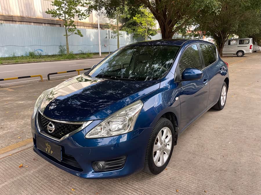 Nissan Tiida 2011