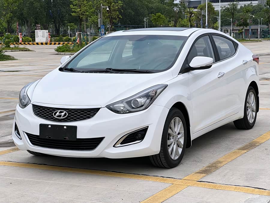 Hyundai Elantra 2016