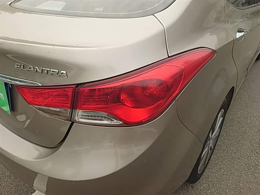 Hyundai Elantra Langdong 2015 — фото 8