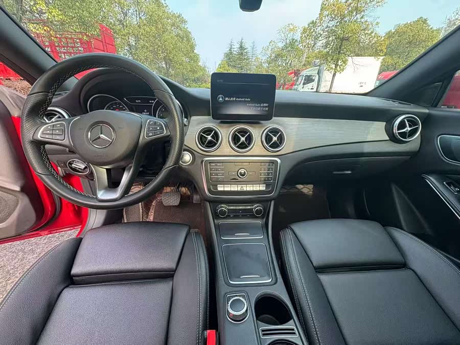 Mercedes-Benz CLA 2018