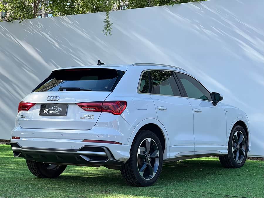 Audi Q3 2022