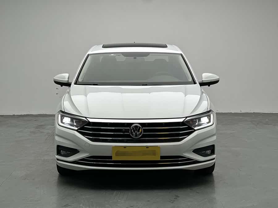 Volkswagen Sagitar 2021