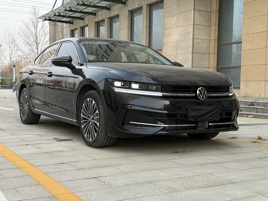 Volkswagen Magotan 2024