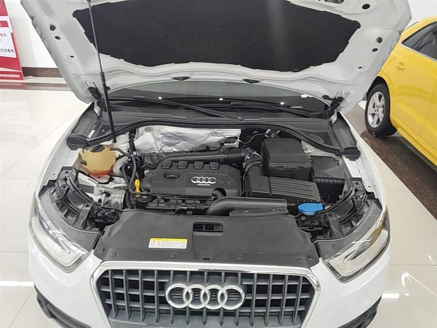 Audi Q3 2015 — фото 20