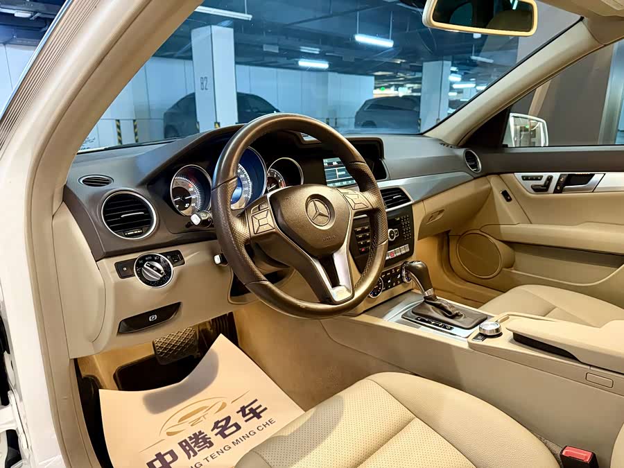 Mercedes-Benz C-Class 2011