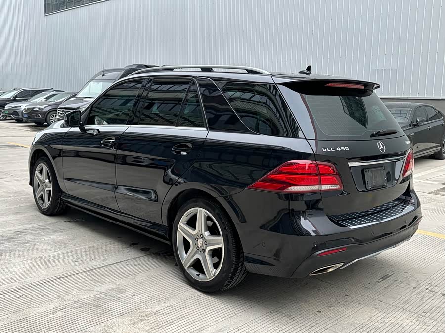 Mercedes-Benz GLE 2015