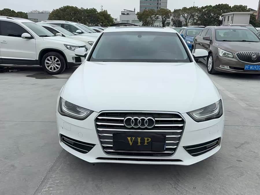 Audi A4L 2015