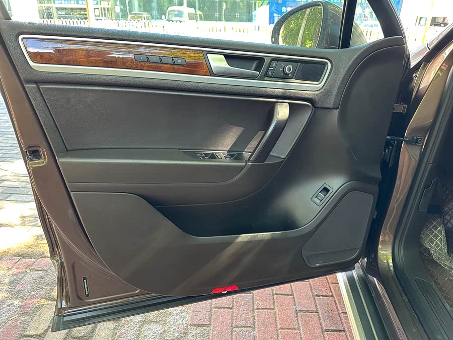 Volkswagen Touareg 2011