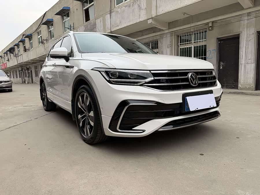 Volkswagen Tiguan L 2022