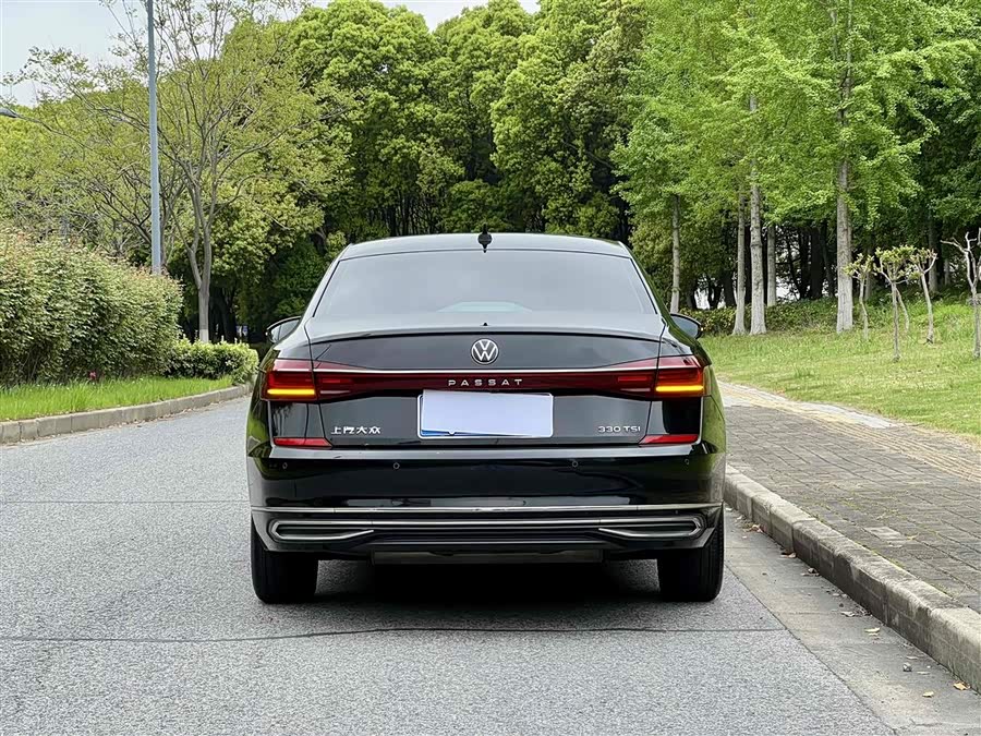Volkswagen Passat 2022