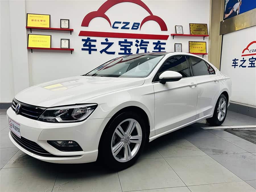 Volkswagen Lamando 2015